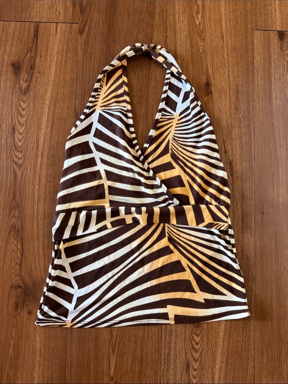 Women’s halter top size medium